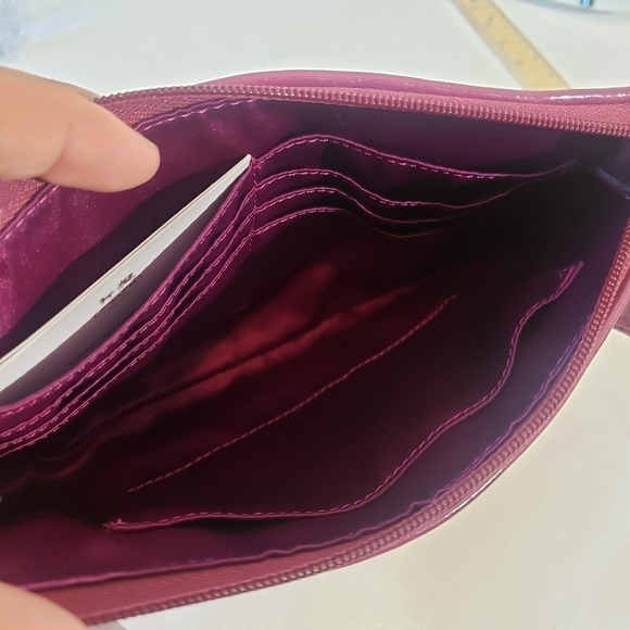 Coach Peyton Embossed Patent Leather - Picture 10 of 12